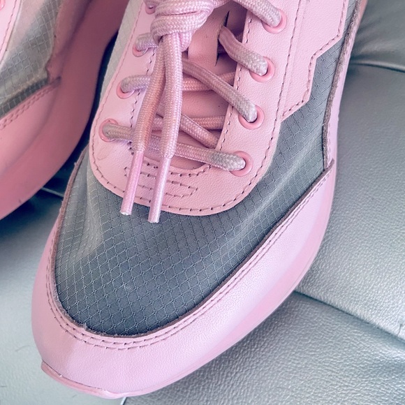 Puma Future Rider X Chinatown Market Pink Sneakers - Picture 5 of 11